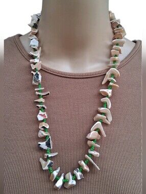 Vintage Natural Clam Shell Sliced Chip Necklace Green Seed Bead Retro Beach